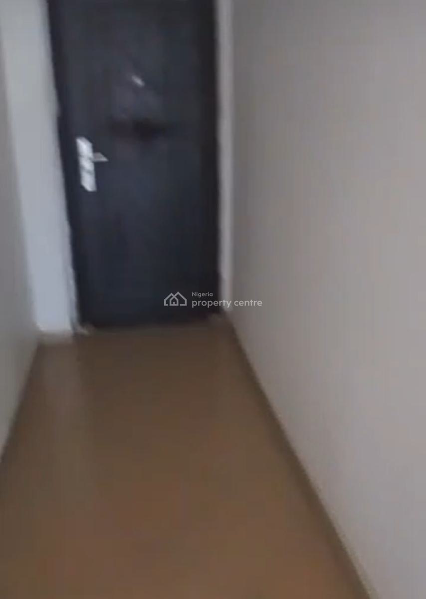 Spacious and Neat 2 Bedroom Flat Upstairs with Plenty Air, Around Vgc, Ikota, Lekki, Lagos, Flat / Apartment for Rent