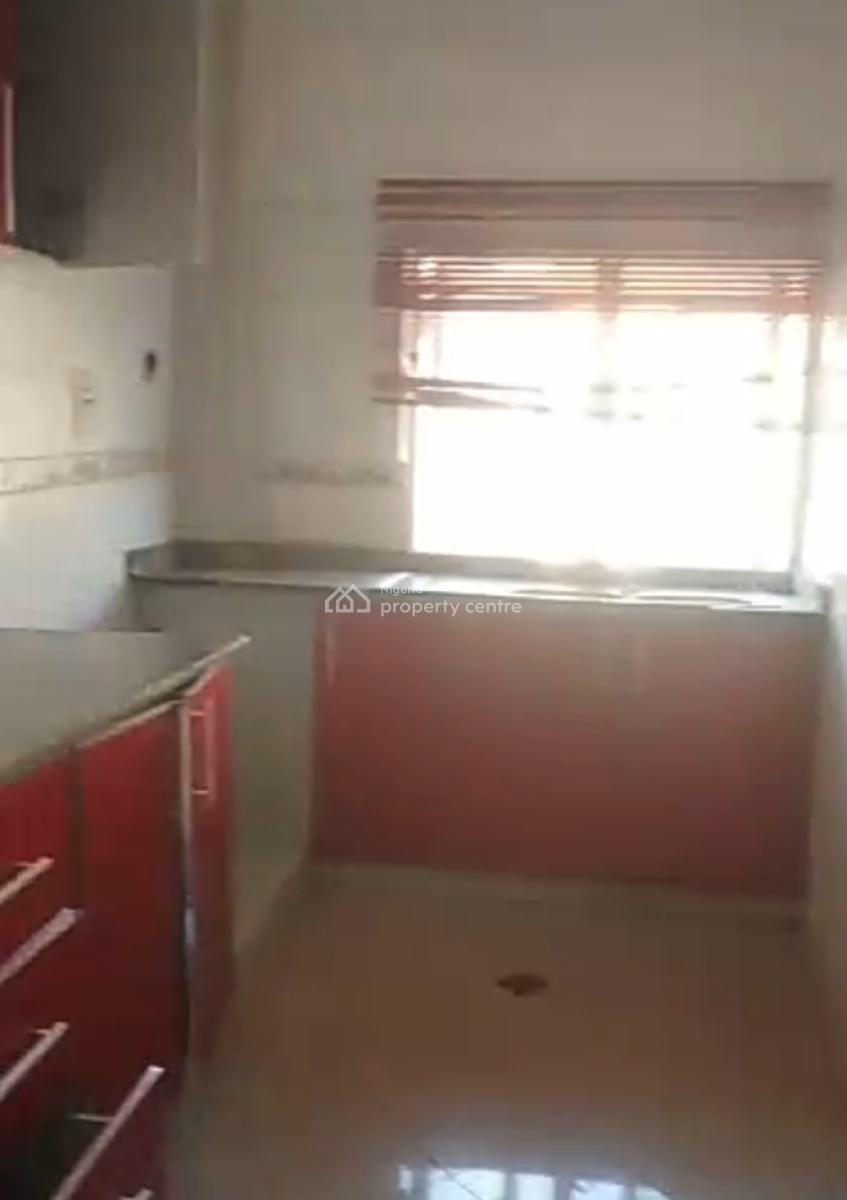 Spacious and Neat 2 Bedroom Flat Upstairs with Plenty Air, Around Vgc, Ikota, Lekki, Lagos, Flat / Apartment for Rent