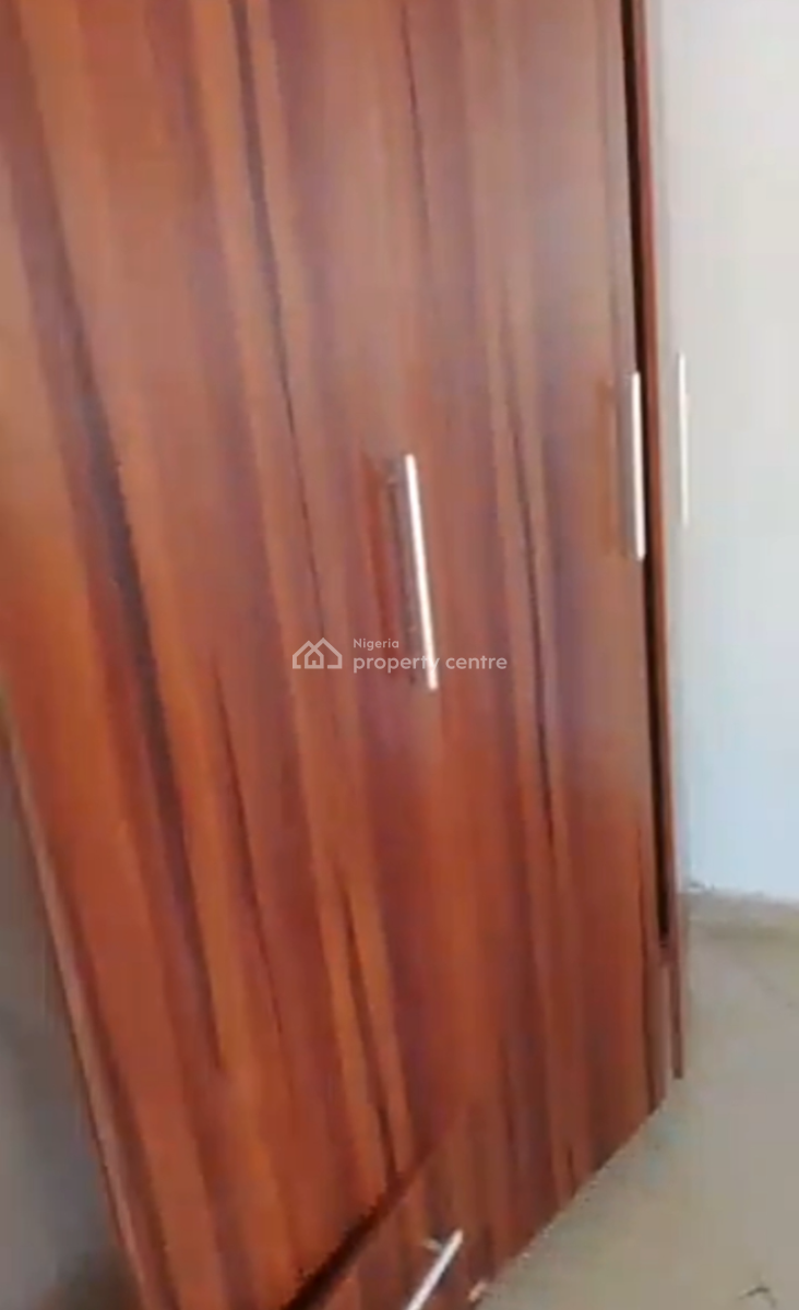 Spacious and Neat 2 Bedroom Flat Upstairs with Plenty Air, Around Vgc, Ikota, Lekki, Lagos, Flat / Apartment for Rent