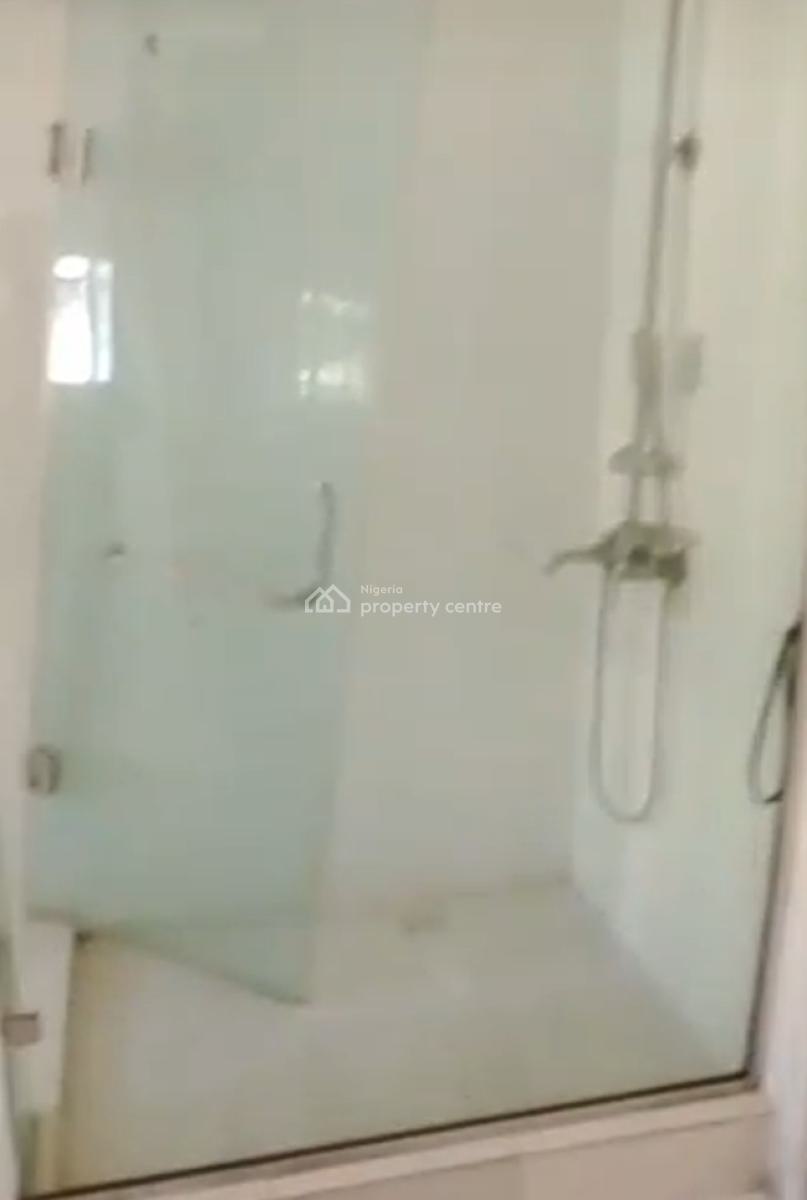 Spacious and Neat 2 Bedroom Flat Upstairs with Plenty Air, Around Vgc, Ikota, Lekki, Lagos, Flat / Apartment for Rent