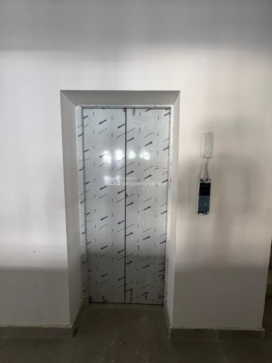 Investment Worthy 2 Bedroom Apartment  with Bq, Swimming Pool, Elevato, Lekki Phase 1, Lekki, Lagos, Flat / Apartment for Sale