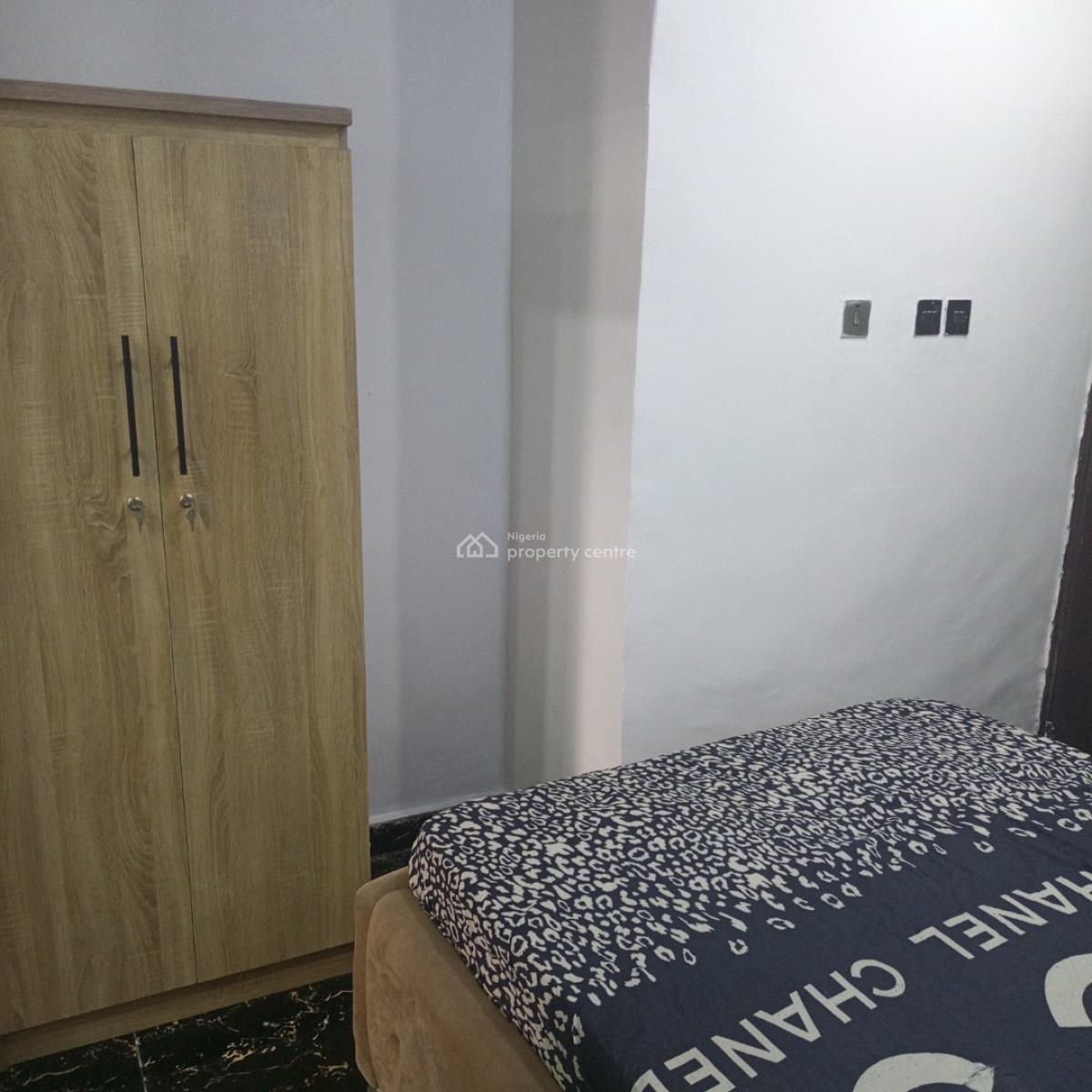 Affordable Female Shared Apartment, Lekki Pennusula Scheme 2 Abraham Adesanyan, Ogombo, Ajah, Lagos, Self Contain (single Rooms) Short Let
