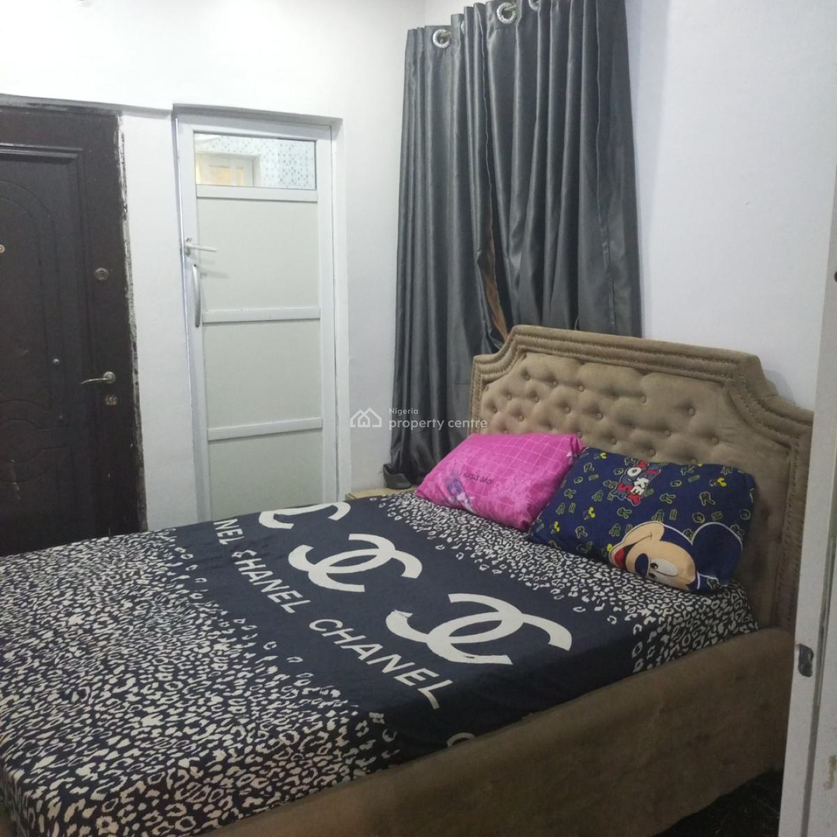 Affordable Female Shared Apartment, Lekki Pennusula Scheme 2 Abraham Adesanyan, Ogombo, Ajah, Lagos, Self Contain (single Rooms) Short Let