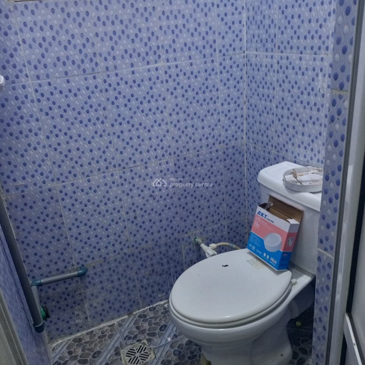 Affordable Female Shared Apartment, Lekki Pennusula Scheme 2 Abraham Adesanyan, Ogombo, Ajah, Lagos, Self Contain (single Rooms) Short Let