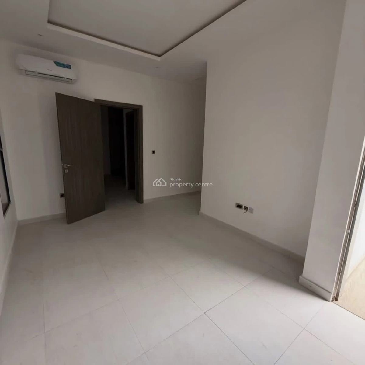 Brand New Spacious 4 Bedrooms Serviced Duplex,bq, Gym, Guzape District, Abuja, Terraced Duplex for Sale