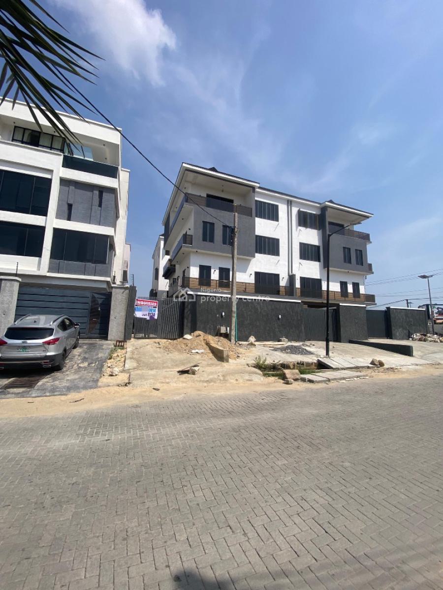 6 Bedroom Semidetached Duplex with a High Visiblility, Off Admiralty Way Facing The Road with a Great View of The City, Lekki Phase 1, Lekki, Lagos, Semi-detached Duplex for Sale