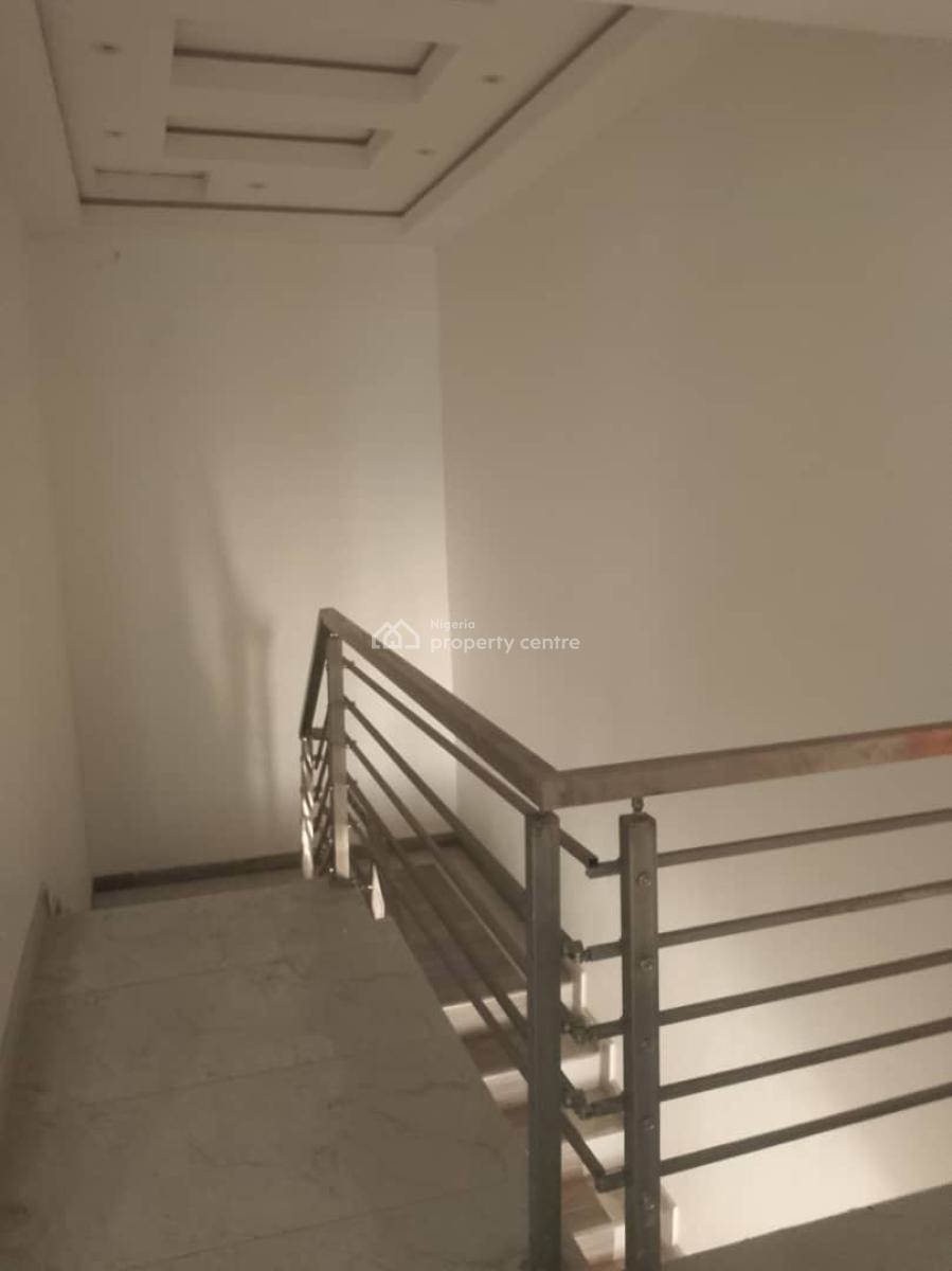 3 Bedroom Semi Detached House, Ogudu Gra Phase 2, Ogudu, Lagos, Semi-detached Duplex for Rent