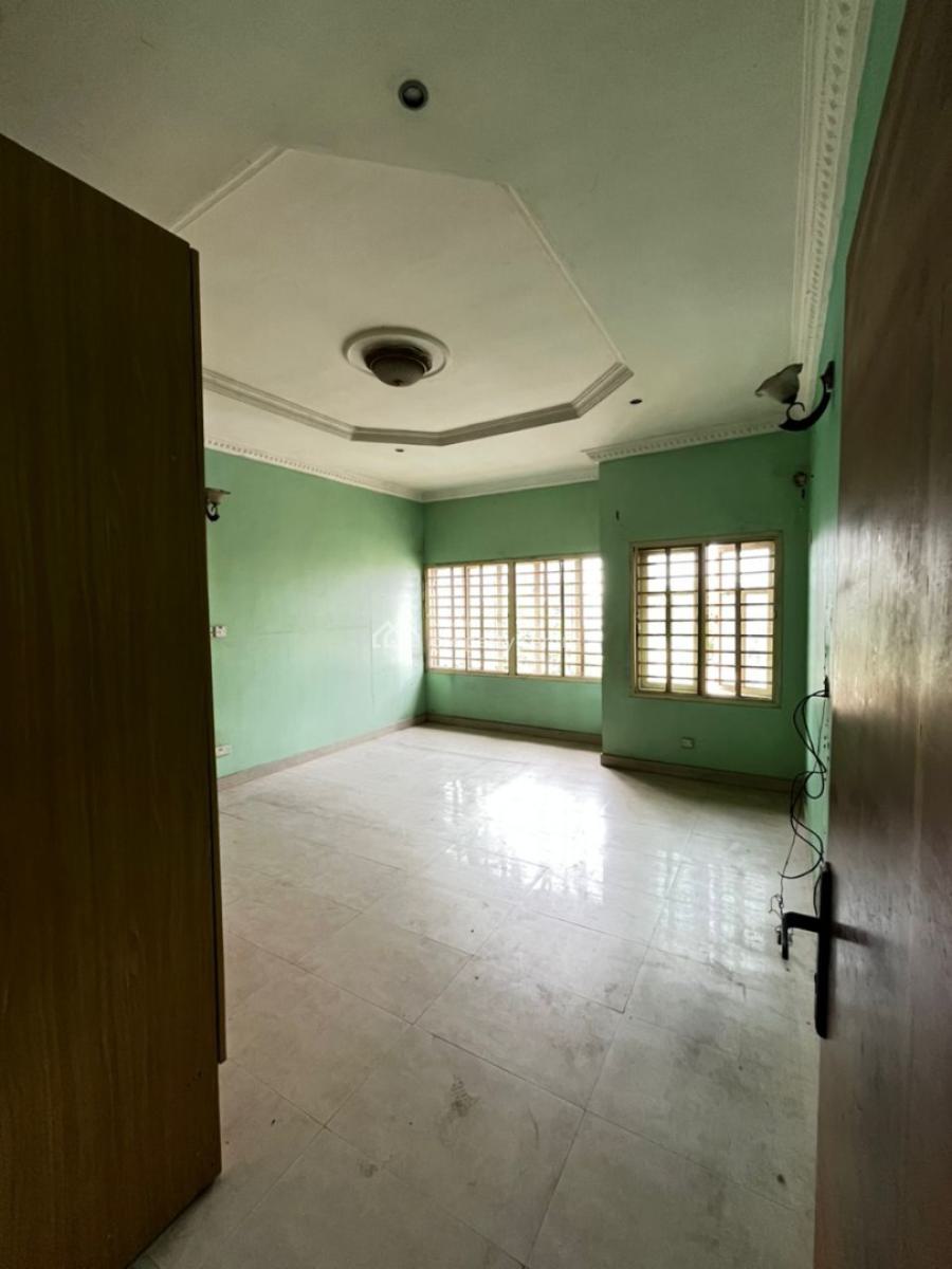 3bedroom Flat to  at Magodo Phase 1 Estate Very Good Location Coope, Gra Phase 1, Magodo, Lagos, Flat / Apartment for Rent