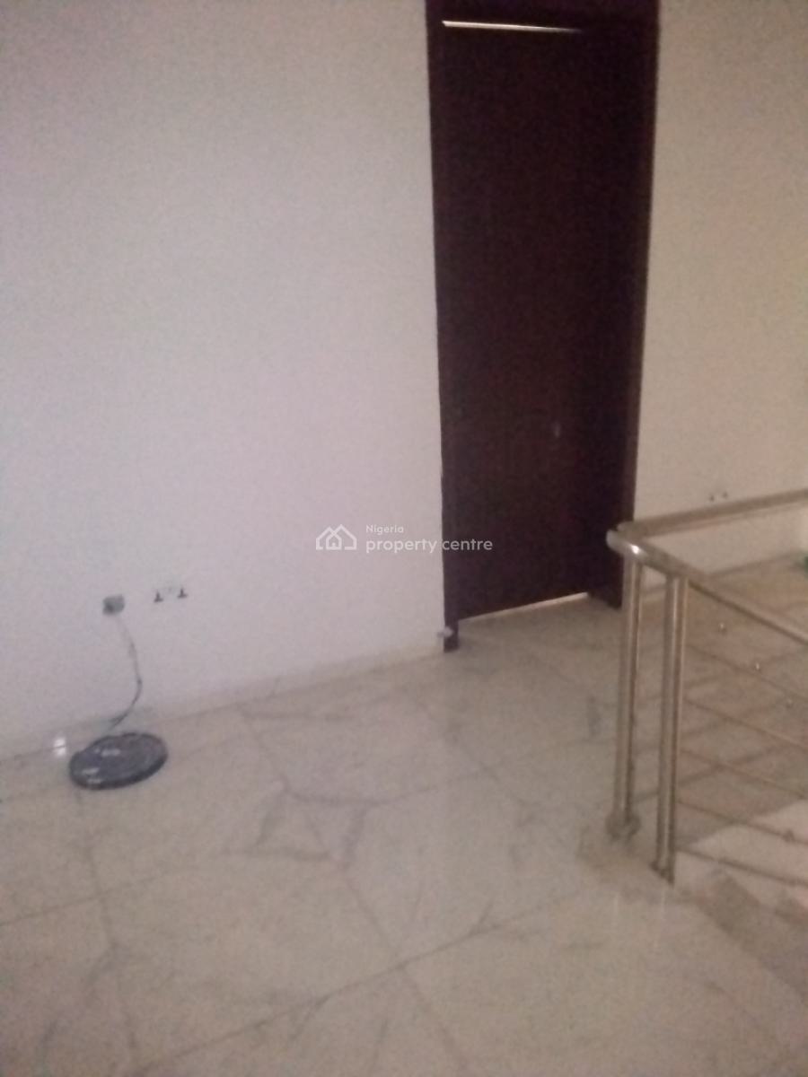 5/6 Bedroom Duplex, with 1 Room Bq, Festac, Amuwo Odofin, Lagos, Detached Duplex for Rent