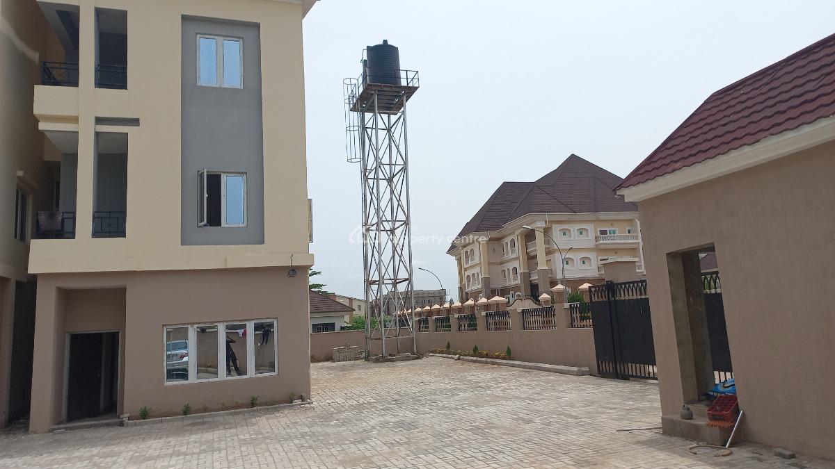 Clean Duplex with Bq, Guzape District, Abuja, Terraced Duplex for Rent