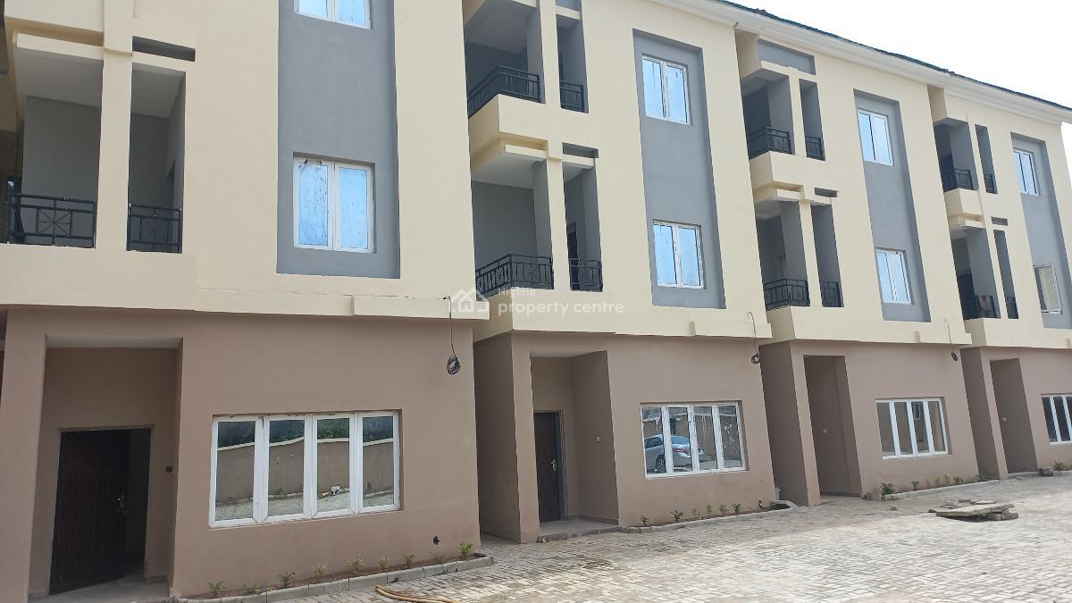 Clean Duplex with Bq, Guzape District, Abuja, Terraced Duplex for Rent