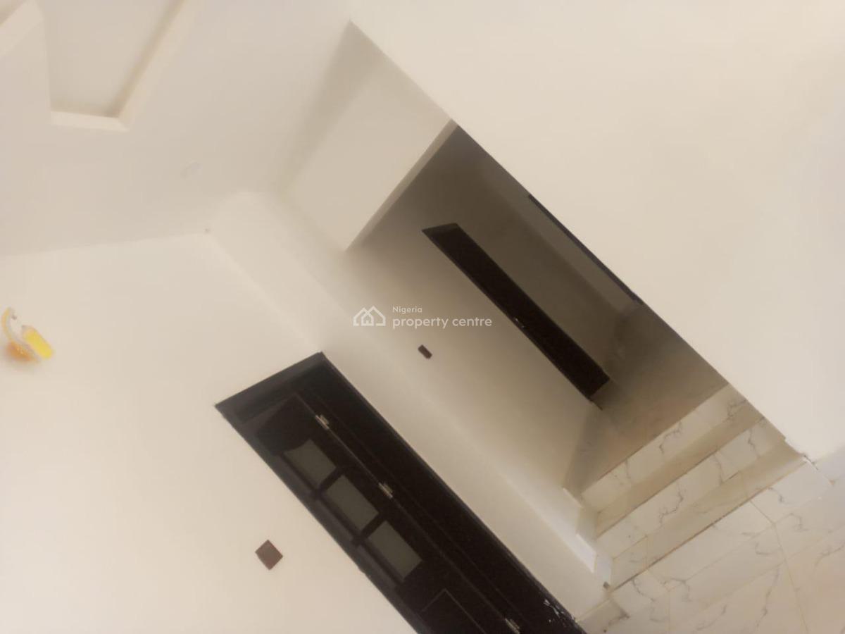 Fully Furnished 4 Bedroom Bungalow on a Plot of Land with Solar, Ekerin, Ologuneru, Ibadan, Oyo, Detached Bungalow for Sale