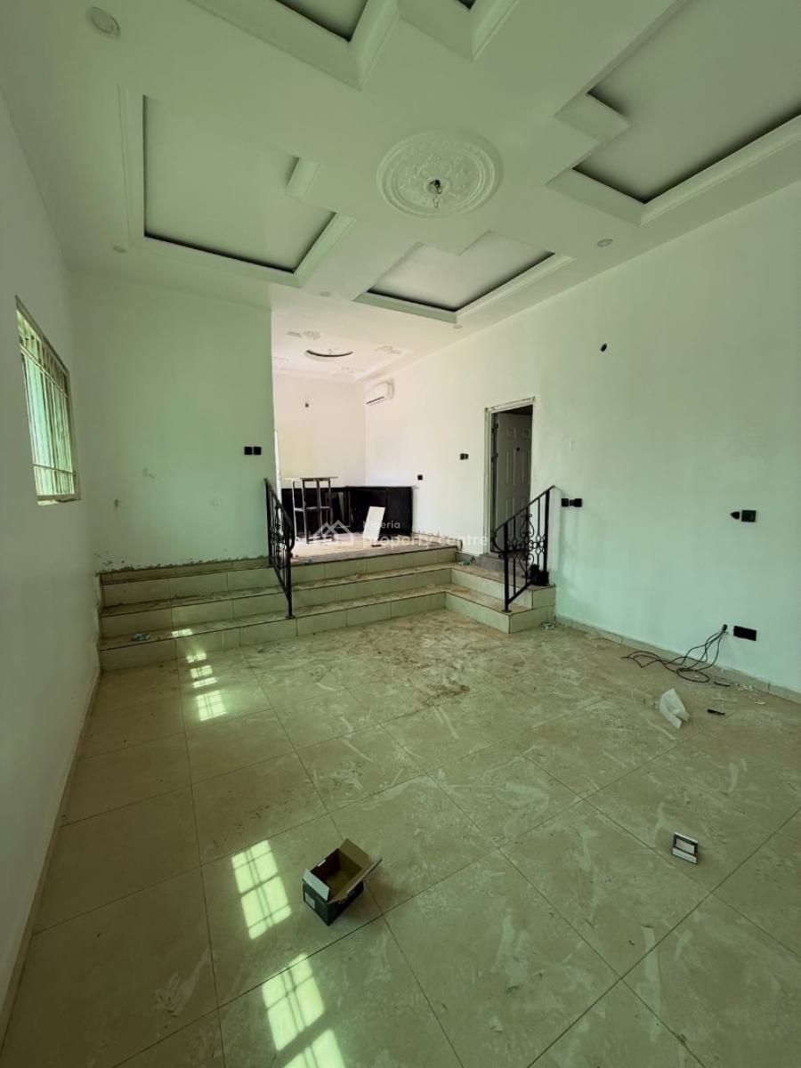 3bedroom Detached Bungalow with a Pool and 2bq, Galadimawa, Abuja, Detached Bungalow for Sale