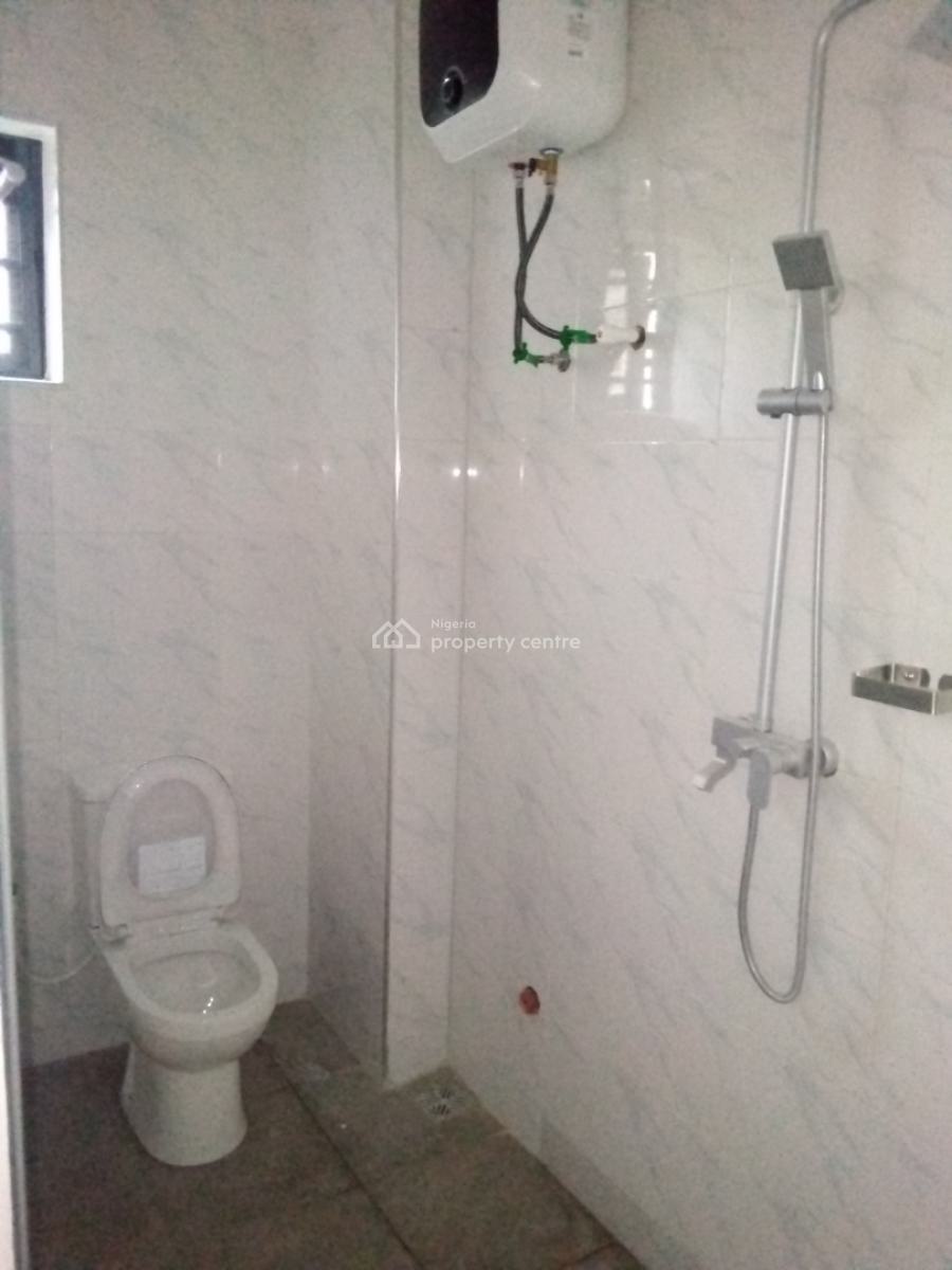 Serviced 3 Bedroom Flat, Toyin, Ikeja, Lagos, Flat / Apartment for Rent