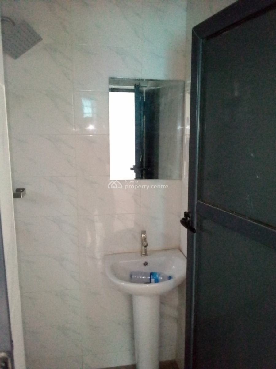Serviced 3 Bedroom Flat, Toyin, Ikeja, Lagos, Flat / Apartment for Rent