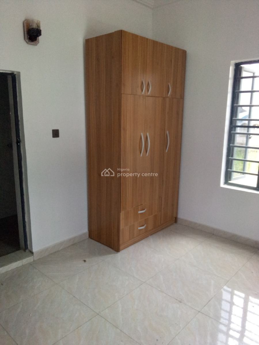 Serviced 3 Bedroom Flat, Toyin, Ikeja, Lagos, Flat / Apartment for Rent