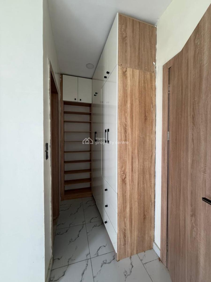 Luxury Built 3 Bedroom Terrace with Bq, Abraham Adesanya Ajah, Ajah, Lagos, Terraced Duplex for Sale