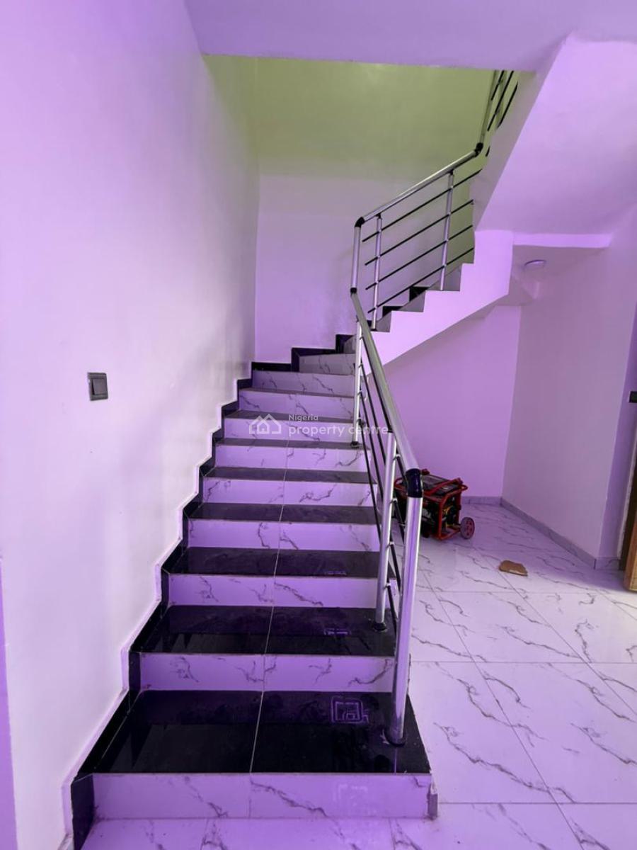 Luxury Built 3 Bedroom Terrace with Bq, Abraham Adesanya Ajah, Ajah, Lagos, Terraced Duplex for Sale