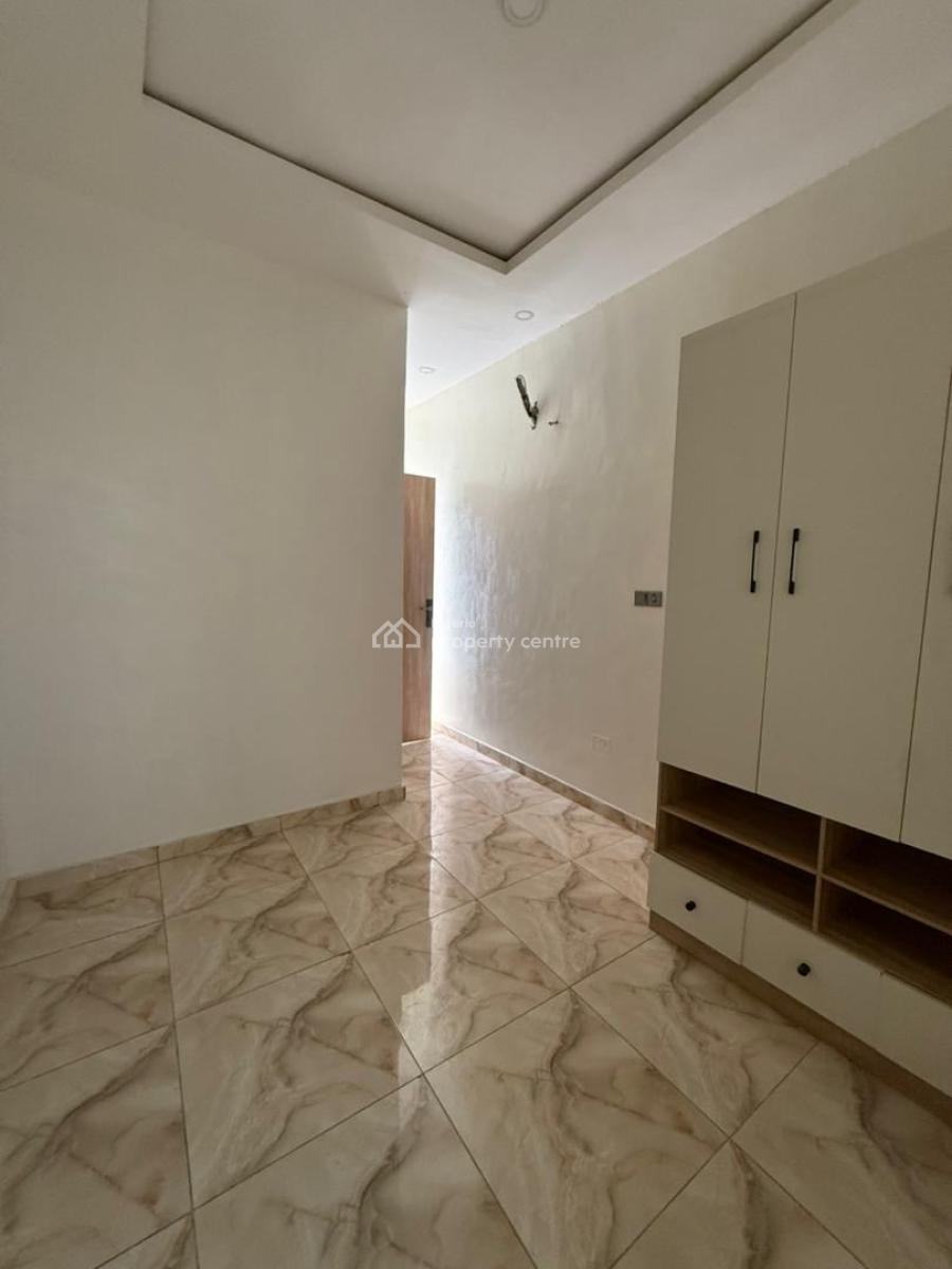 Luxury Built 3 Bedroom Terrace with Bq, Abraham Adesanya Ajah, Ajah, Lagos, Terraced Duplex for Sale