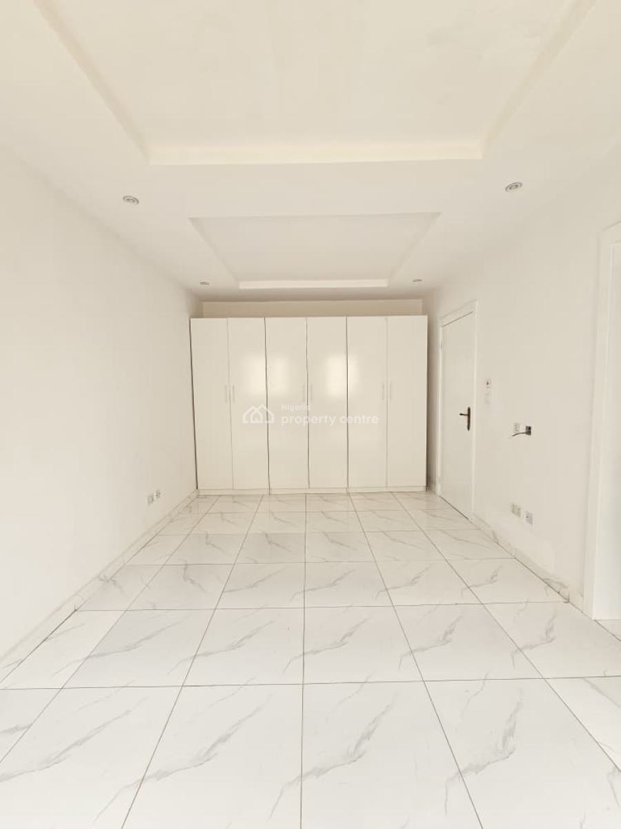 2 Bedroom Apartment at Ikate, Ikate, Lekki, Lagos, Flat / Apartment for Sale