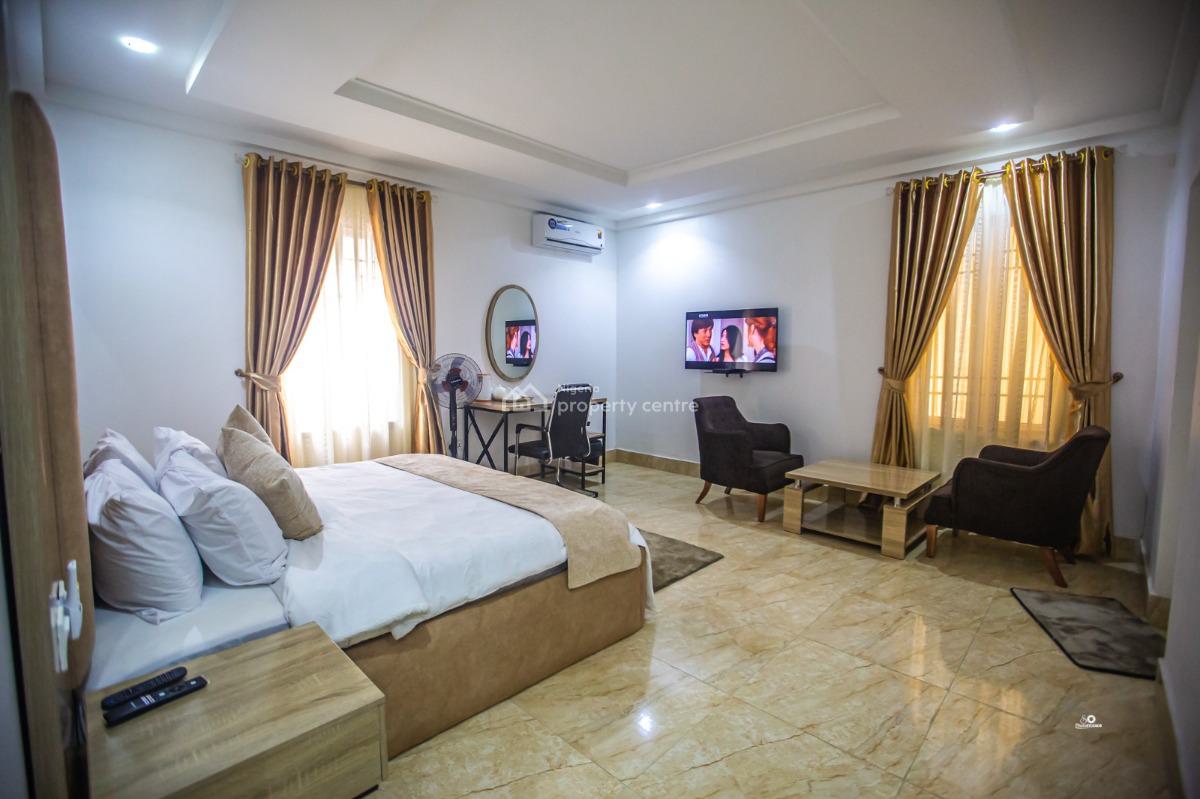 Luxury 1 Bedroom Serviced Apartment, Guzape District, Abuja, Hotel / Guest House for Rent