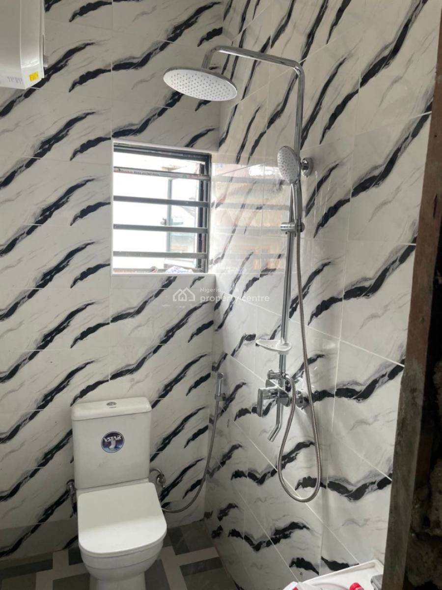 Miniflat, Pedro Road, Shomolu, Lagos, Mini Flat (room and Parlour) for Rent
