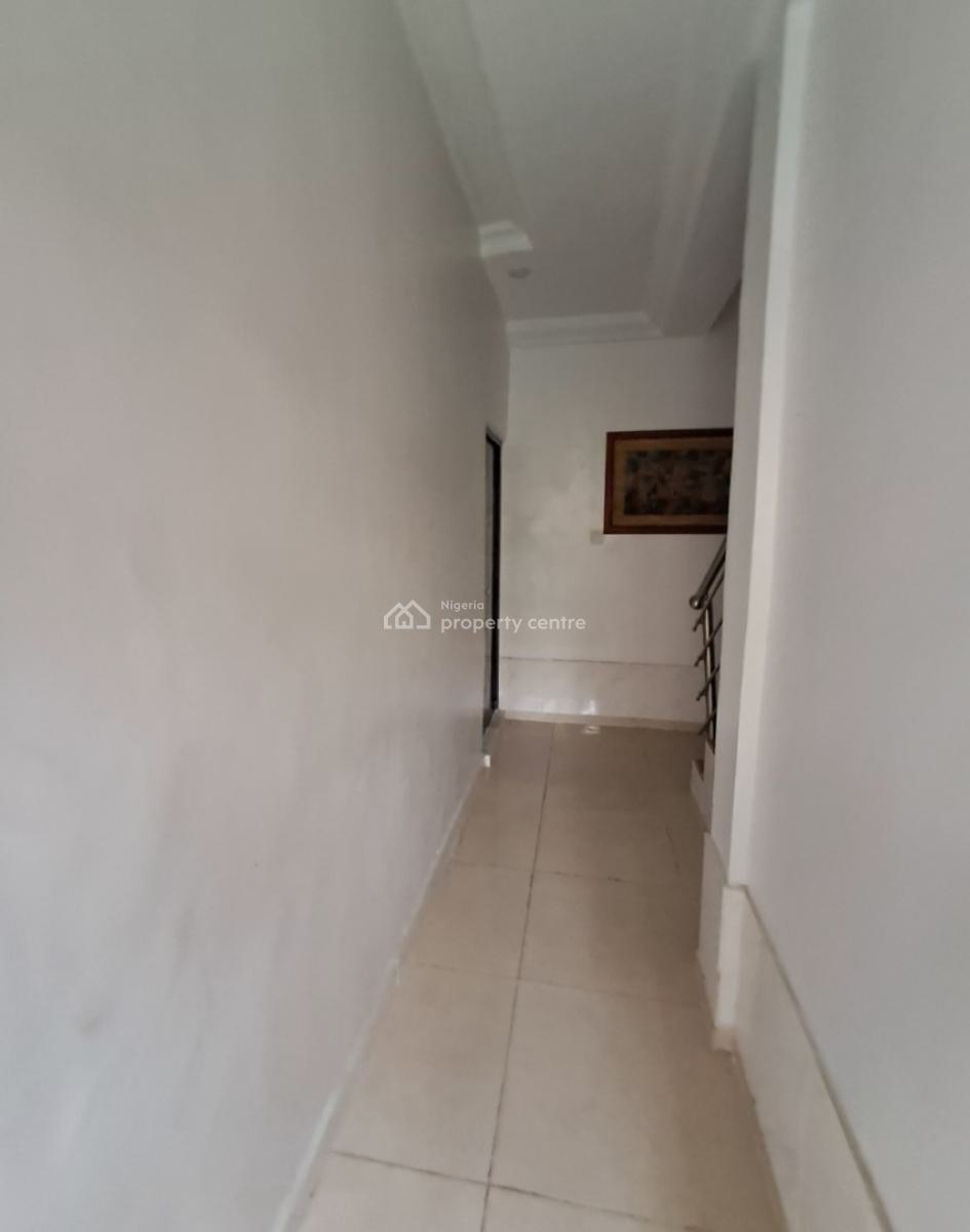 Descent Compatible Mini Flat, New Road Alpha Beach, Chevron Lekki, Lekki, Lagos, Mini Flat (room and Parlour) for Rent