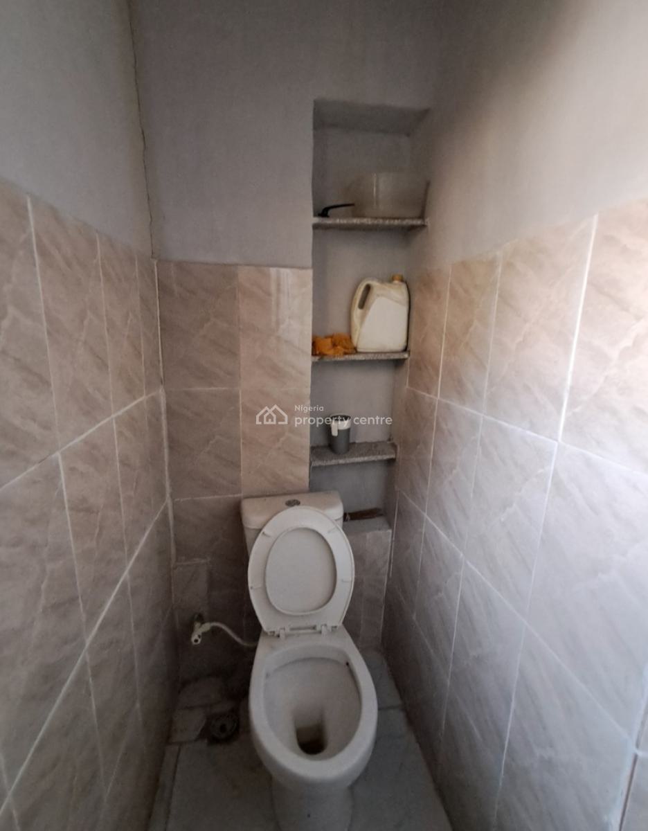 Descent Compatible Mini Flat, New Road Alpha Beach, Chevron Lekki, Lekki, Lagos, Mini Flat (room and Parlour) for Rent