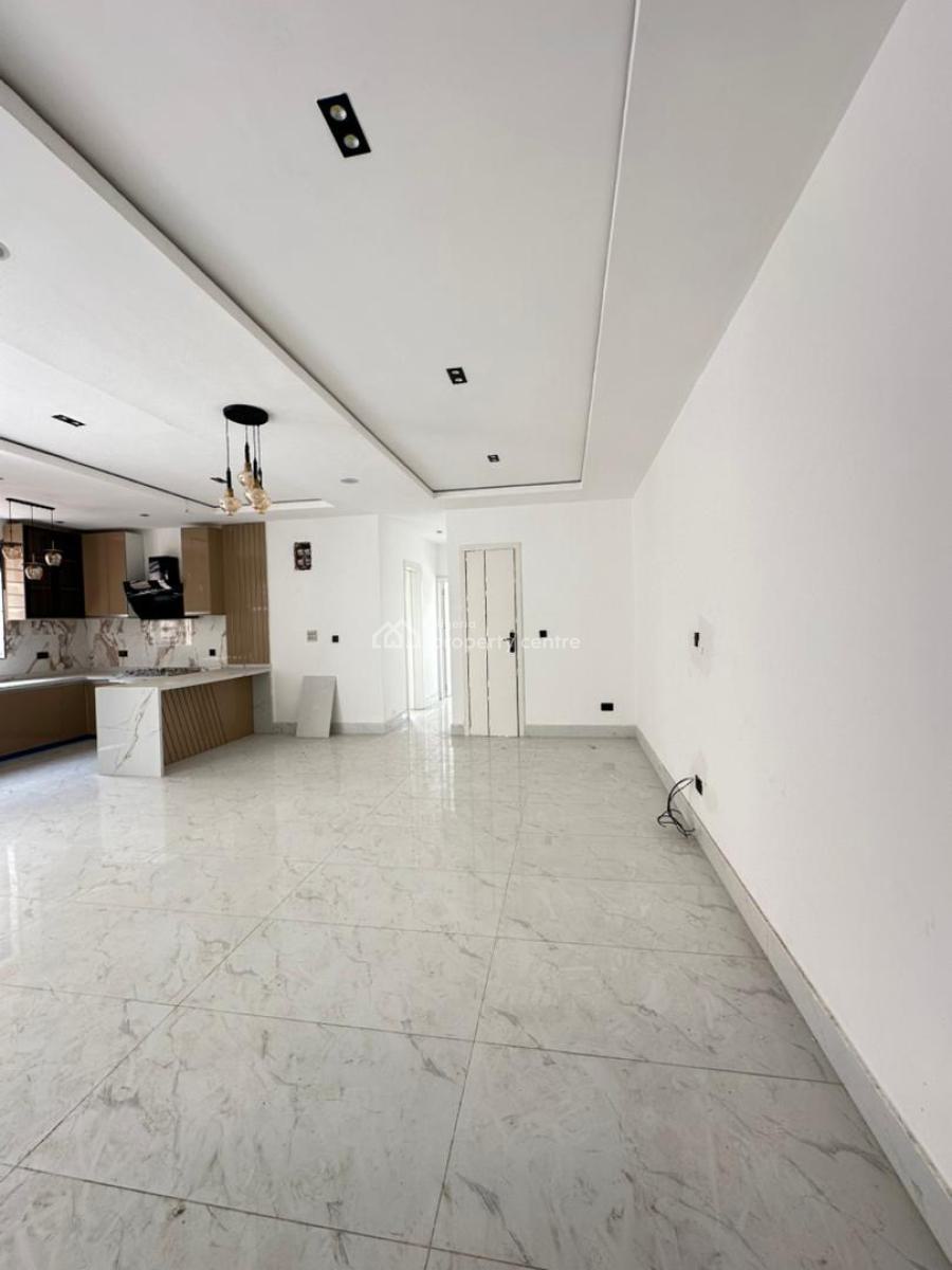 Luxury 2 Bedroom Apartment with Gym and Elevator in a Secure & Serene, Lekki Phase 1, Lekki, Lagos, Flat / Apartment for Sale