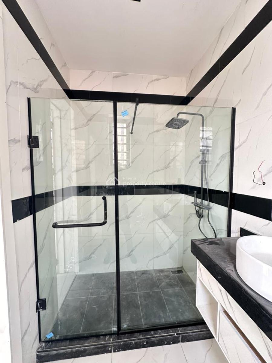 Luxury 2 Bedroom Apartment with Gym and Elevator in a Secure & Serene, Lekki Phase 1, Lekki, Lagos, Flat / Apartment for Sale