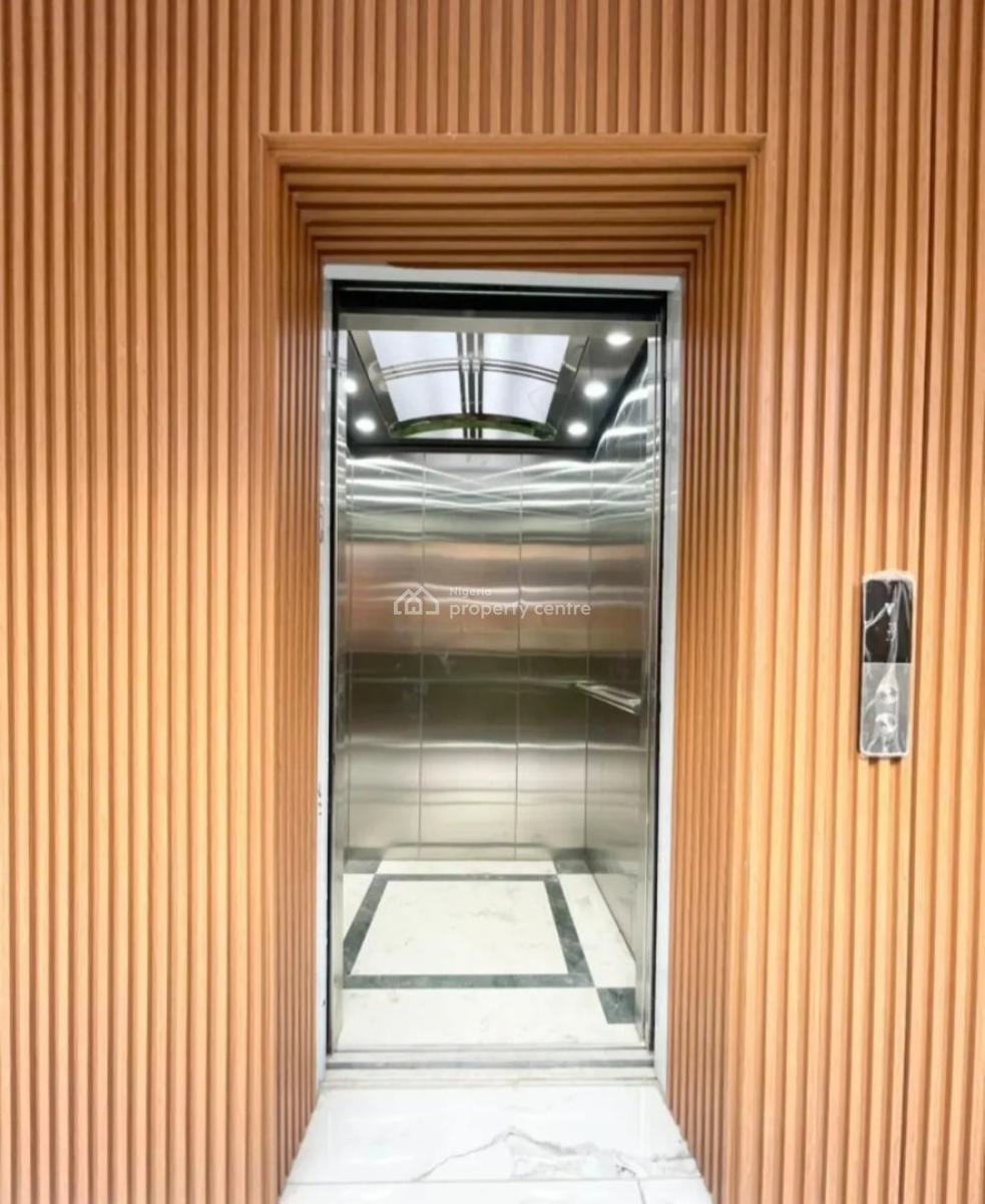 New 2 Bedroom En-suite Flat, 24/7 Power Supply, 1 Room Bq, Elevator, S, Lekki Phase 1, Lekki, Lagos, Flat / Apartment for Rent