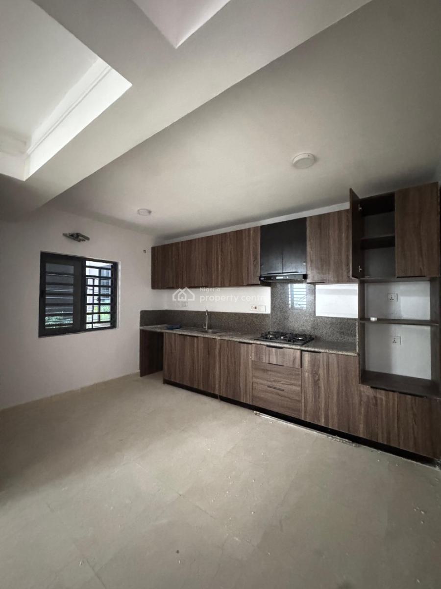 Spacious Fully Serviced 2 Bedroom Apartment, Osapa, Lekki, Lagos, Block of Flats for Sale