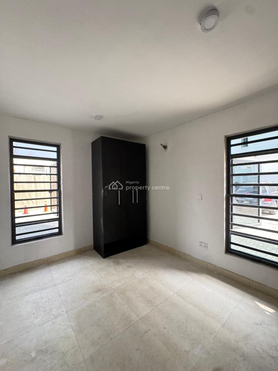 Spacious Fully Serviced 2 Bedroom Apartment, Osapa, Lekki, Lagos, Block of Flats for Sale
