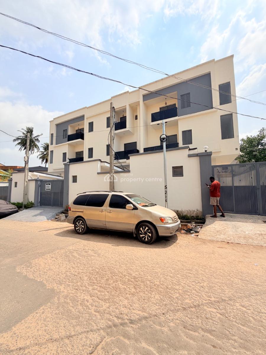 Newly Built 4 Bedroom Terrace Duplex with a Room Bq, Obanikoro, Shomolu, Lagos, Terraced Duplex for Sale