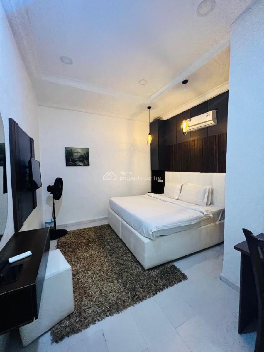 Fully Furnished 2bedroom Apartment, Freedom Way, Lekki Phase 1, Lekki, Lagos, Flat / Apartment for Rent