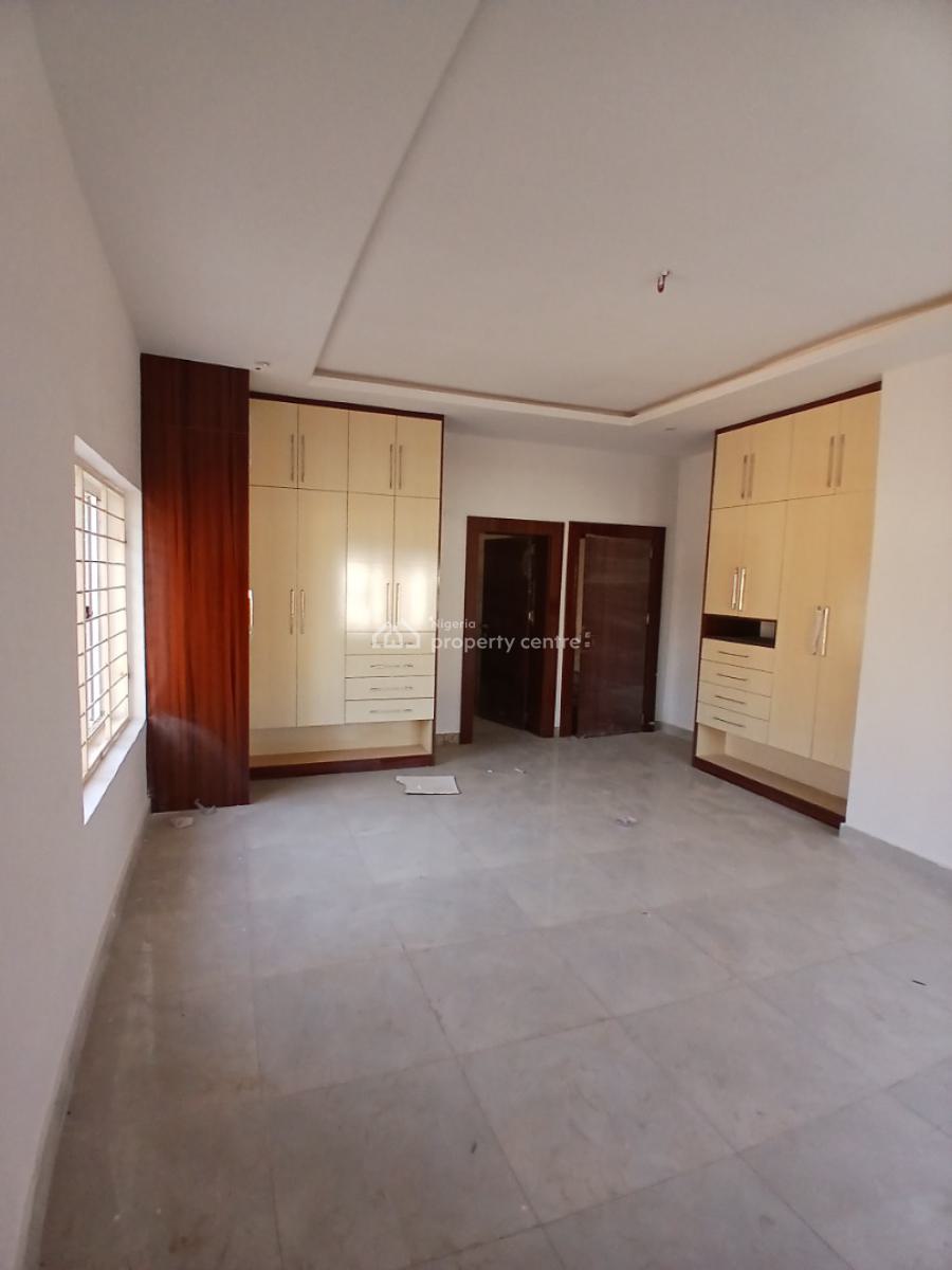 Nice 4 Bedrooms Semi-detached Duplex, 2 Sitt Rm and a Bq in an Estate, Galadimawa, Abuja, Semi-detached Duplex for Rent