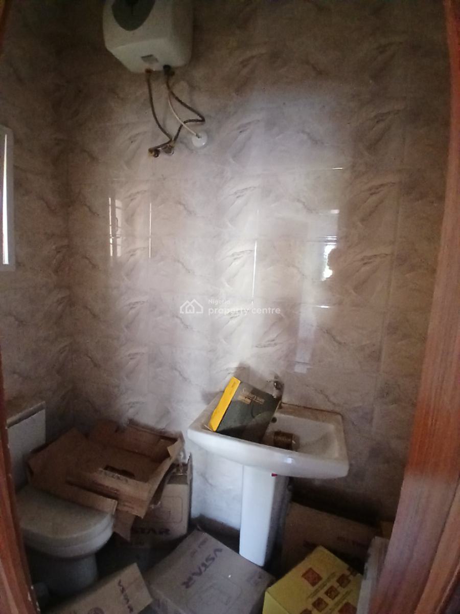 Nice 4 Bedrooms Semi-detached Duplex, 2 Sitt Rm and a Bq in an Estate, Galadimawa, Abuja, Semi-detached Duplex for Rent