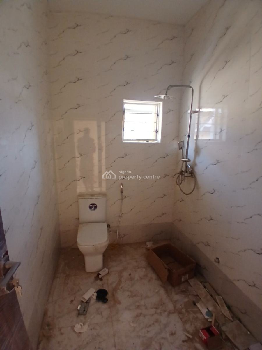 Nice 4 Bedrooms Semi-detached Duplex, 2 Sitt Rm and a Bq in an Estate, Galadimawa, Abuja, Semi-detached Duplex for Rent