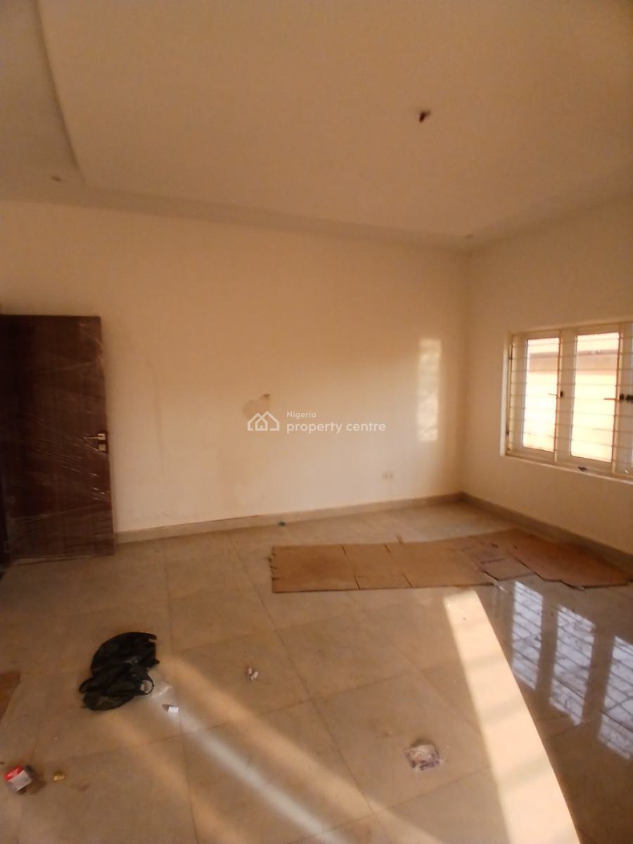 Nice 4 Bedrooms Semi-detached Duplex, 2 Sitt Rm and a Bq in an Estate, Galadimawa, Abuja, Semi-detached Duplex for Rent