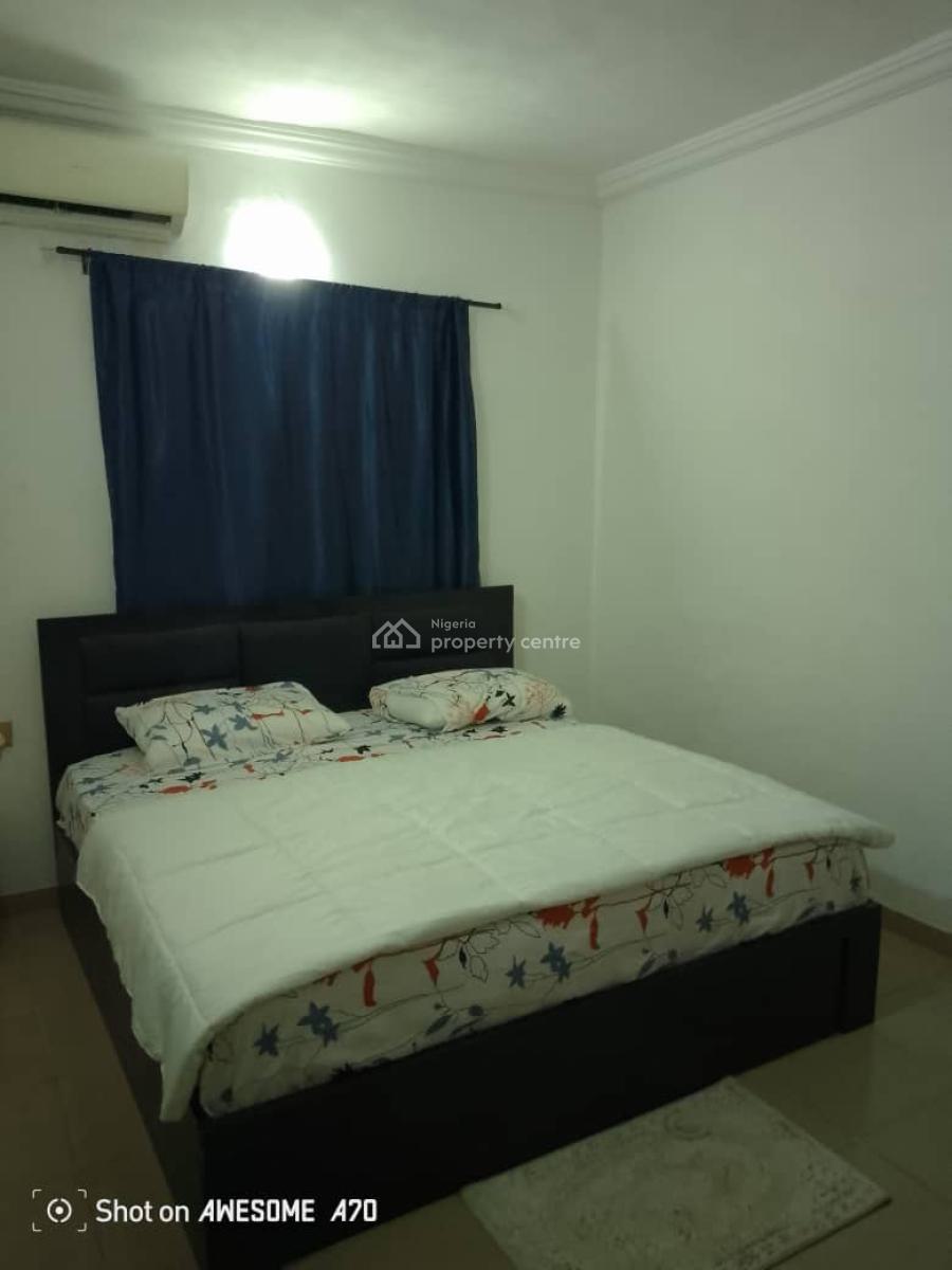 Massive 3bedroom Apartment, Omole Phase 1, Ikeja, Lagos, Flat / Apartment for Rent