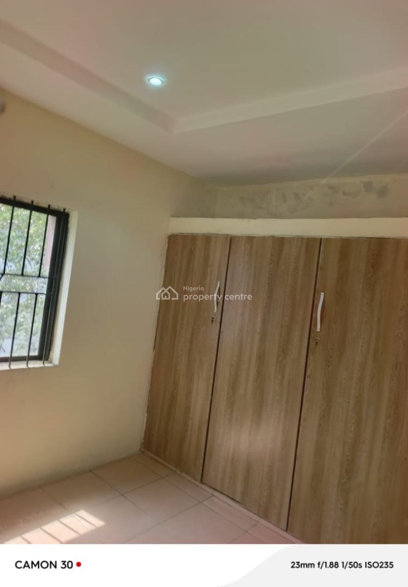 Lovely 4bedroom Flat, Omole Phase 1, Ikeja, Lagos, Flat / Apartment for Rent