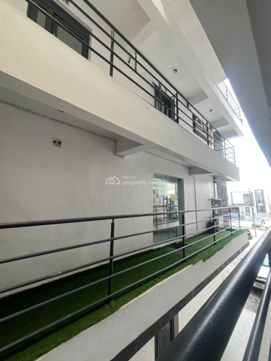 Shop Space Available at Ologolo Lekki Lagos, Ologolo Lekki Lagos, Ologolo, Lekki, Lagos, Plaza / Complex / Mall for Rent