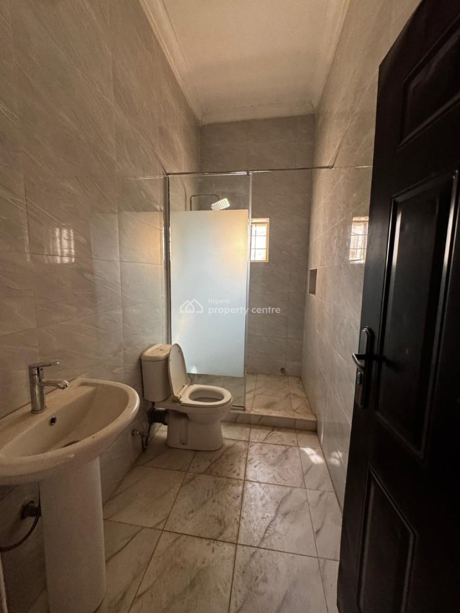 Renovated 3 Bedroom Flat in Prime Location, Jahi Gilmore, Jahi, Abuja, Flat / Apartment for Rent
