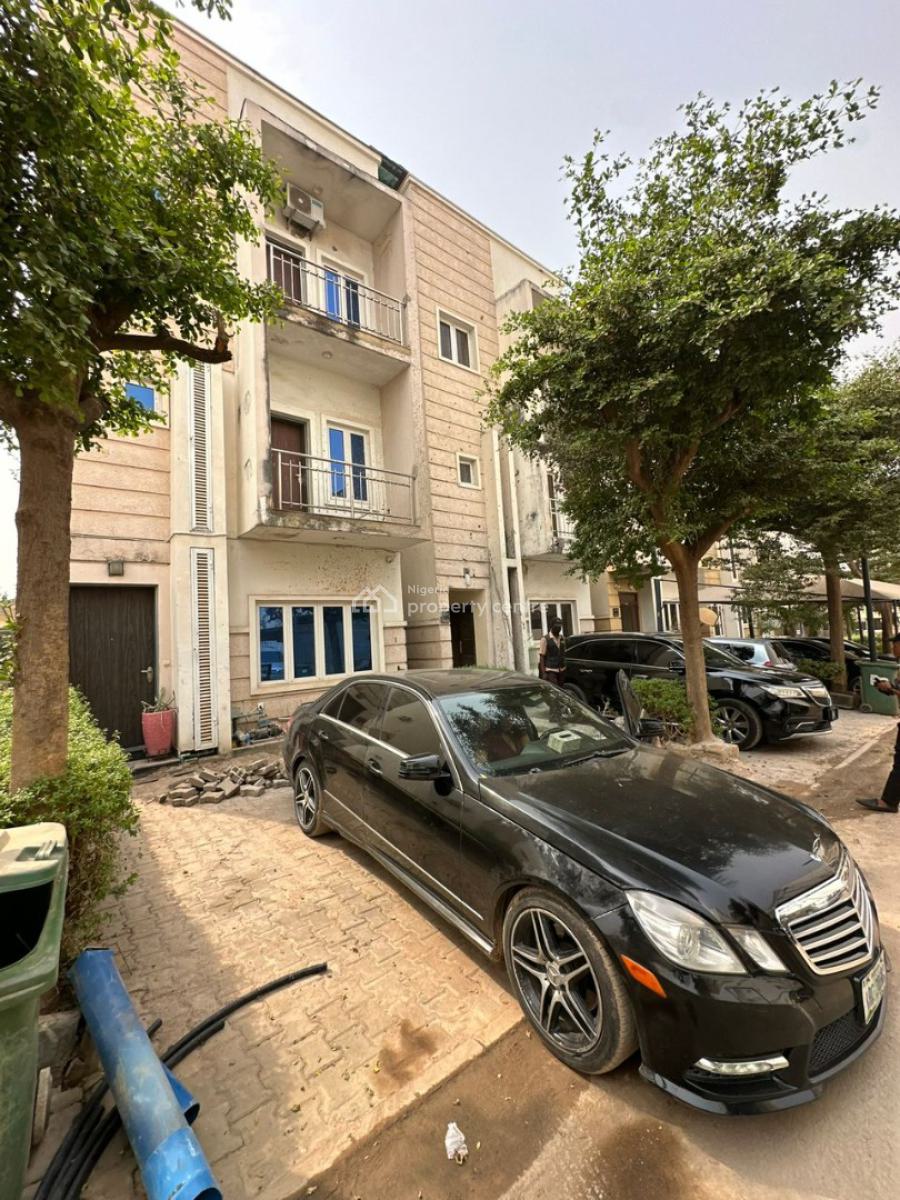 Beautiful 4 Bedroom Terraced Duplex + 1 Room Bq, Mabushi, Abuja, Terraced Duplex for Rent