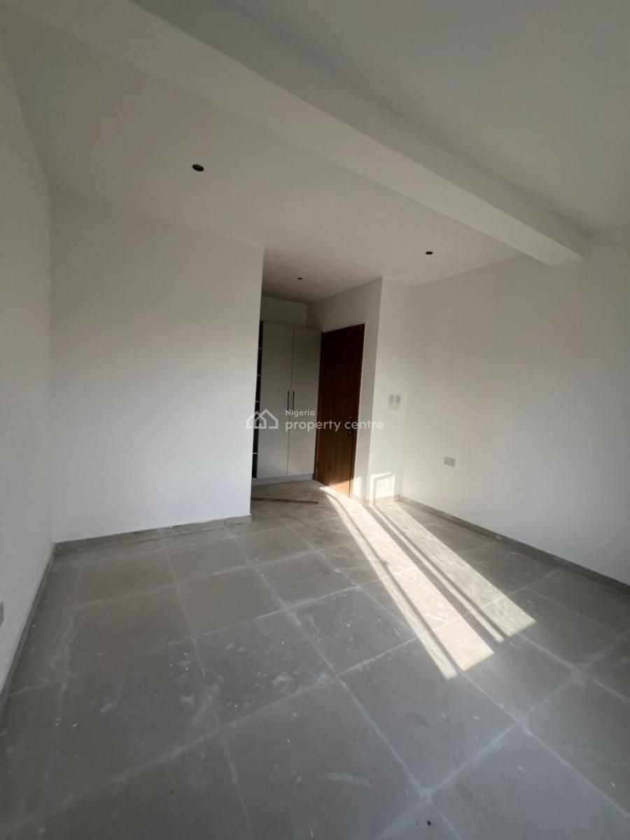 Fully Serviced 2 Bedroom Apartment, Lekki Phase1, Lekki Phase 1, Lekki, Lagos, Flat / Apartment for Sale