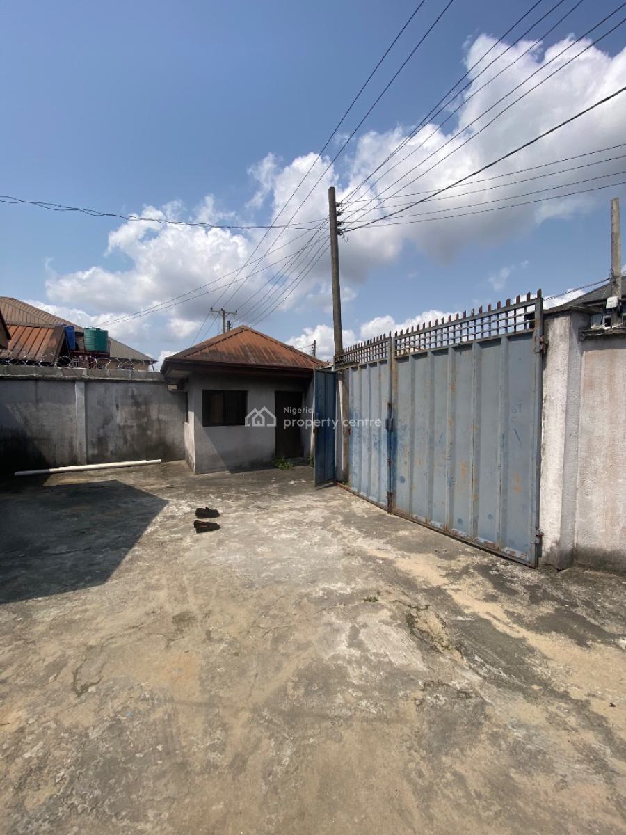 Durably Built and Well Maintained 3 Bedroom Bungalow with Bq, Woji / Ogbatia, Port Harcourt, Rivers, Semi-detached Bungalow for Sale