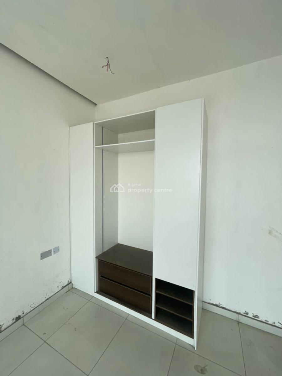 Lovely Built 3 Bedroom Serviced Apartment, in a Serene and Secured Neighborhood in Ologolo, Lekki, Lagos, Block of Flats for Sale