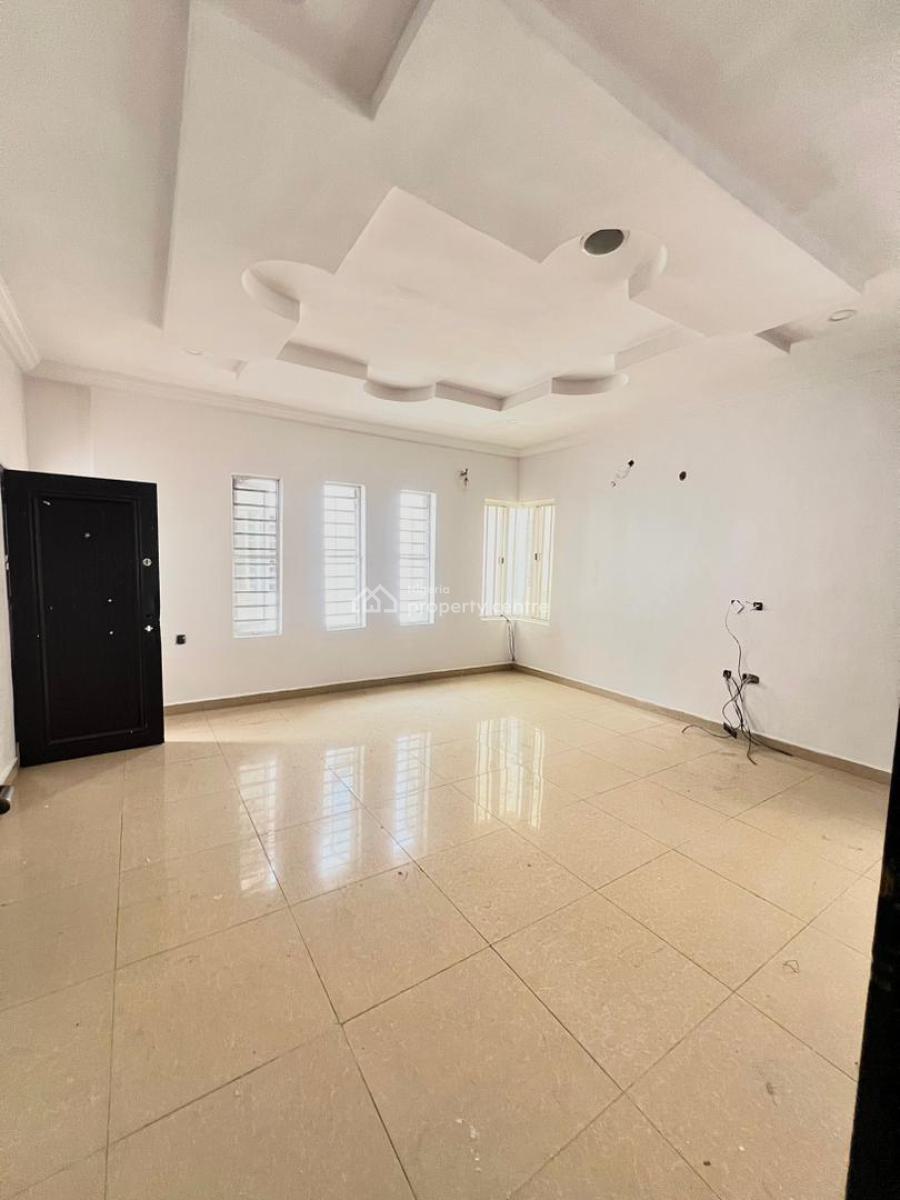Spacious 5-bedroom Fully Detached House with Bq in a Secured Estate, Osapa, Lekki, Lagos, Detached Duplex for Rent