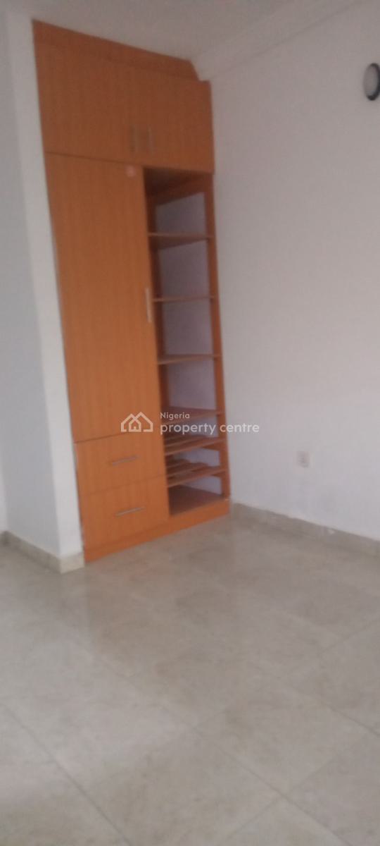 Now Available, Off Mobil Road Ilaje Ajah, Ilaje, Ajah, Lagos, Flat / Apartment for Rent