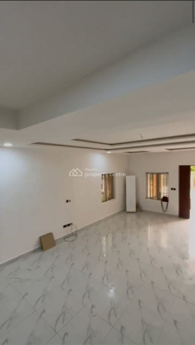 4bedrooms Terrace Duplex with Bq, Tarred Road in an Estate, Katampe Extension, Katampe, Abuja, Terraced Duplex for Rent